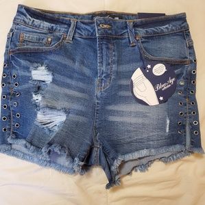 Fashion Nova laceup shorts